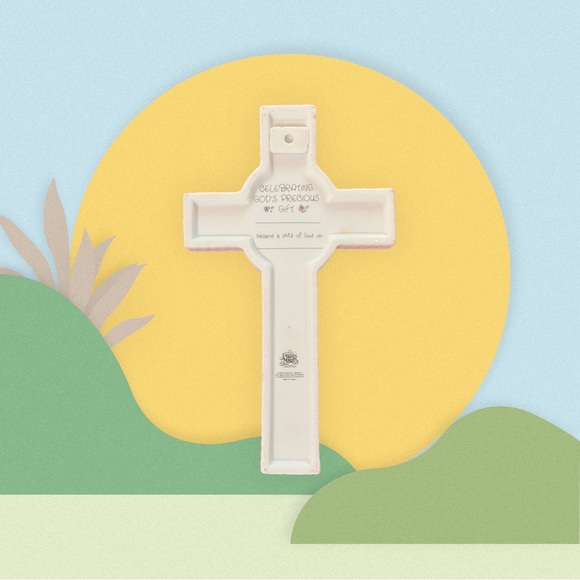 Precious Moments Cross - Picture 3 of 7